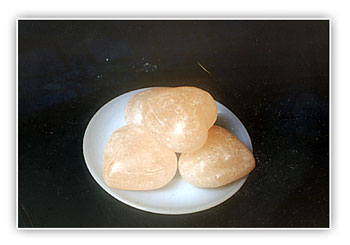 Salt Hearts Light Pink 150gm